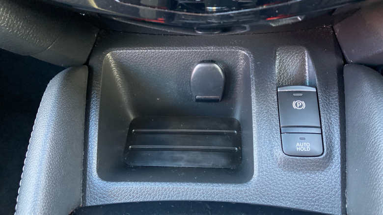 Nissan Qashqai 1.3 DiG-T Acenta Premium 5dr Petrol Hatchback